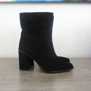 Like New Camuto DANTANIA Black Suede Leather Square Toe Block Heel Boots 9.5